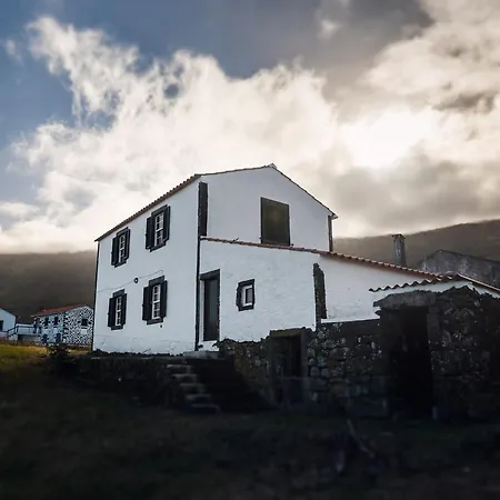 Liiiving In Acores - Ocean View House